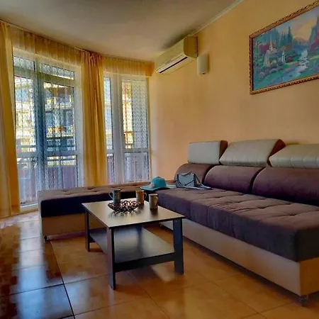 Апарт-отель Plaza Солнечный берег