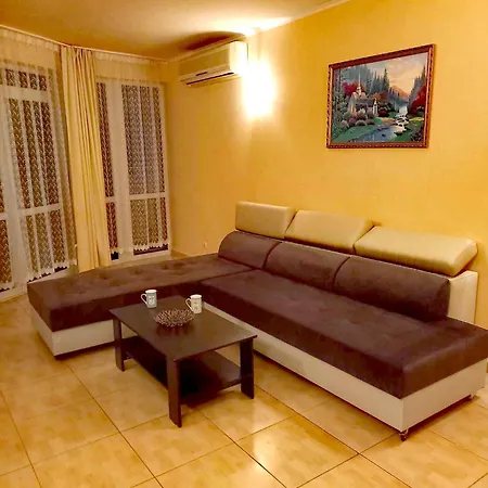 Apartmanhotel Plaza 4*