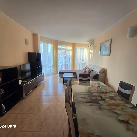 Апарт-отель Plaza 4*