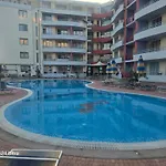 Апарт-готель Plaza Сонячний Берег