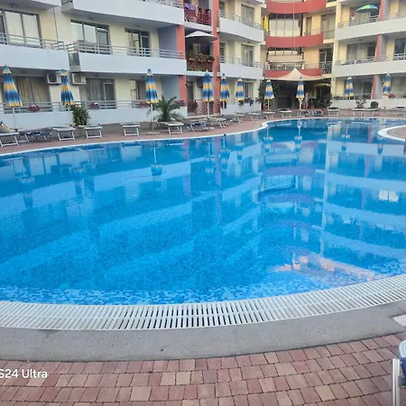 Plaza 4* Сонячний Берег