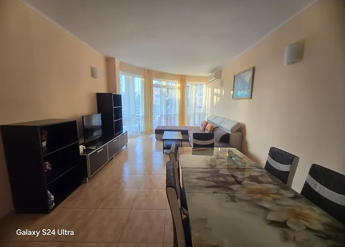 Апарт-готель Plaza 4*