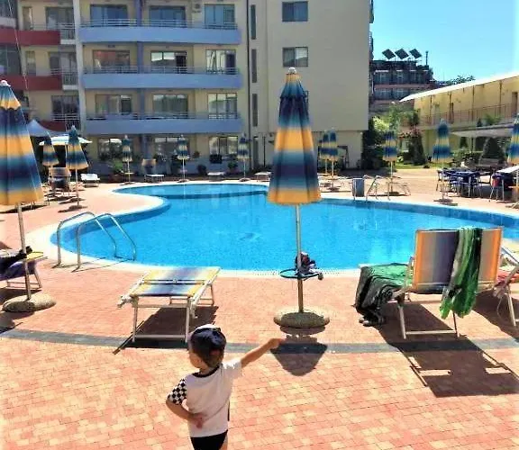 Plaza Apart-hotel 4*